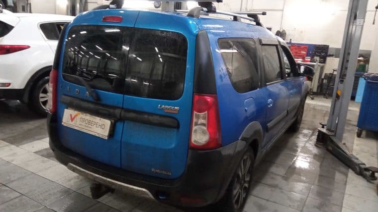 ВАЗ (LADA) Largus Cross, 2022 - вид 2