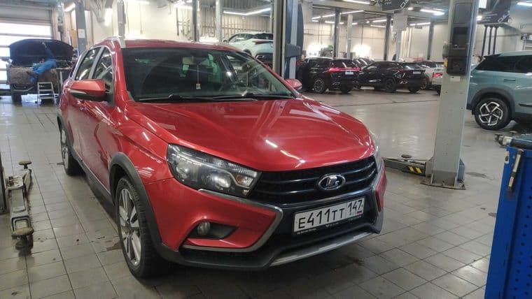 ВАЗ (LADA) Vesta Cross 2019 года, 120 479 км - вид 2