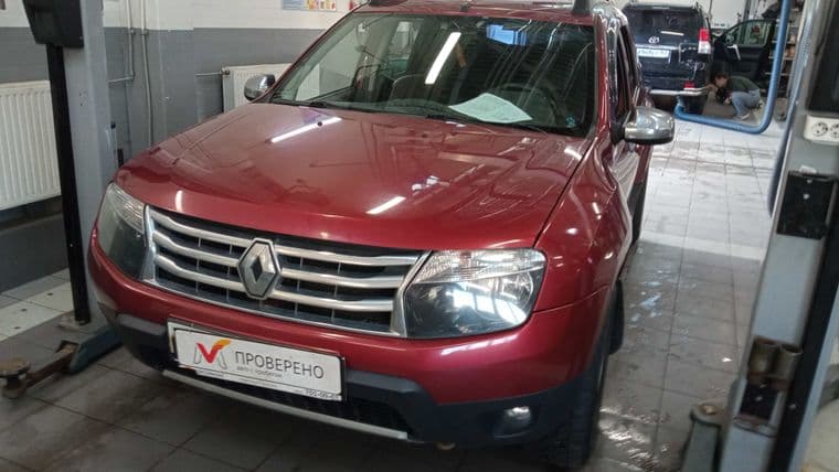 Renault Duster, 2012