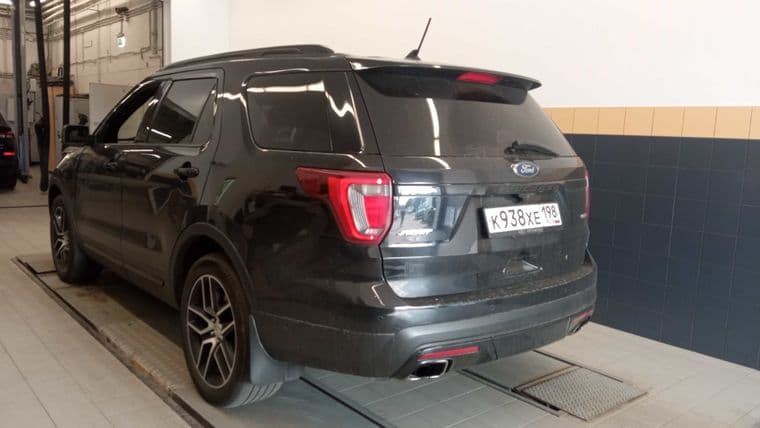 Ford Explorer, 2017 - вид 3