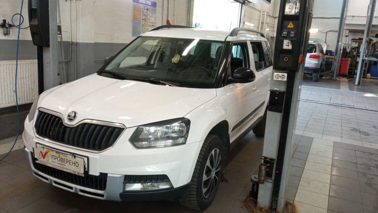 Skoda Yeti 2014 года, 123 240 км - вид 1