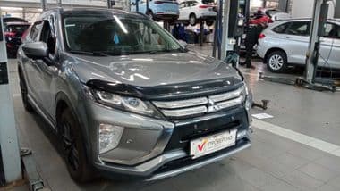 Mitsubishi Eclipse Cross 2018 года, 110 000 км - вид 2