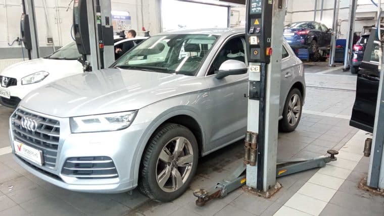 Audi Q5 2017 года, 172 421 км - вид 1