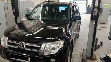 Mitsubishi Pajero 2013 года, 233 869 км - вид 1