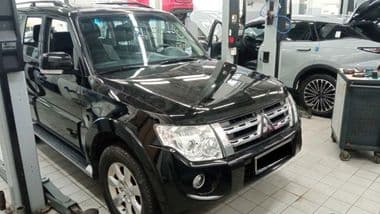 Mitsubishi Pajero 2013 года, 233 869 км - вид 2