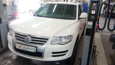 Volkswagen Touareg 2010 года, 285 857 км - вид 1