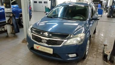 KIA Ceed 2011 года, 193 500 км - вид 1