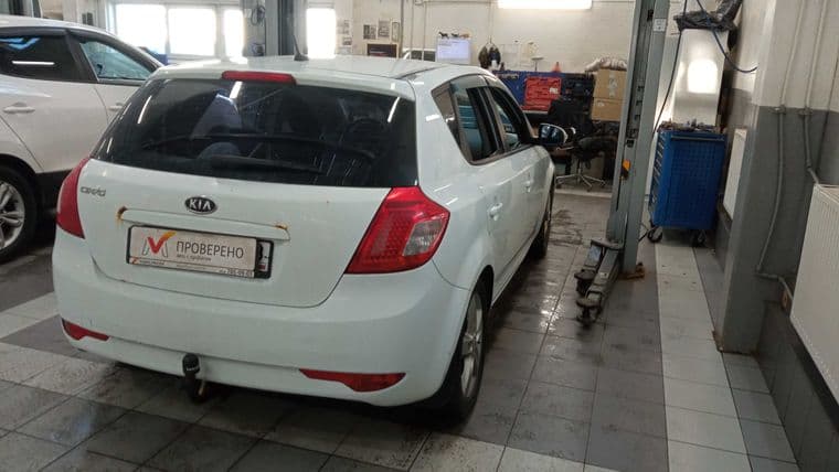 KIA Ceed, 2012 - вид 2