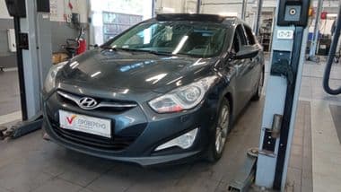 Hyundai i40 2012 года, 189 308 км - вид 1