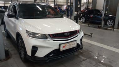 Geely Coolray 2021 года, 78 300 км - вид 2