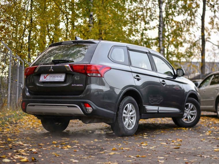 Mitsubishi Outlander 2019 года, 171 000 км - вид 2
