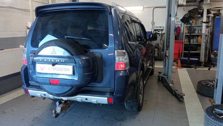 Mitsubishi Pajero, 2007 - вид 2