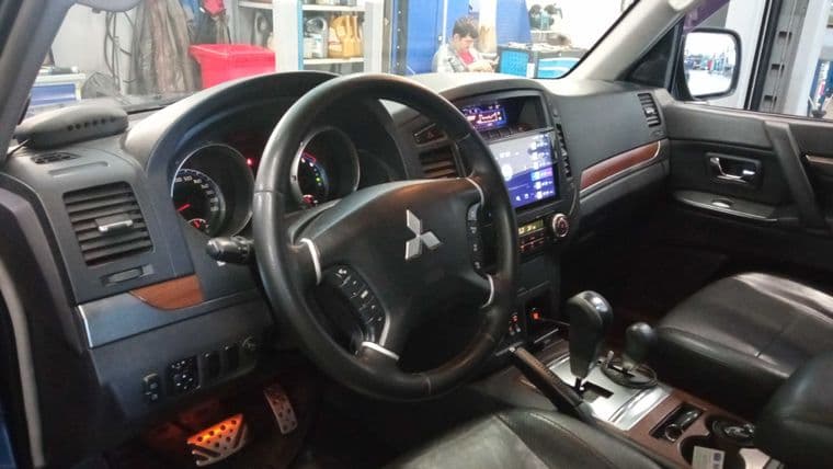 Mitsubishi Pajero, 2007 - вид 4