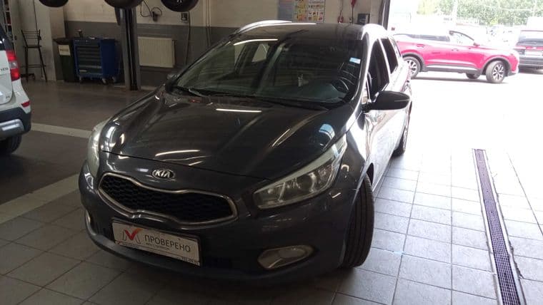 KIA Ceed 2014 года, 223 805 км - вид 1
