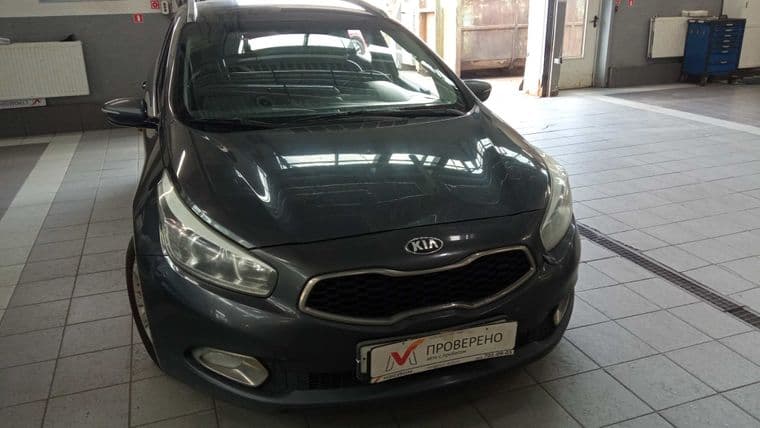 KIA Ceed 2014 года, 223 805 км - вид 2