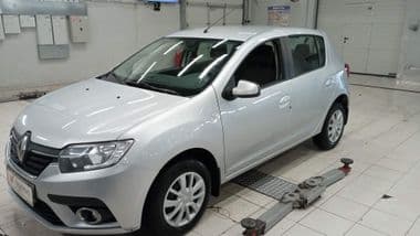 Renault Sandero 2018 года, 136 527 км - вид 1
