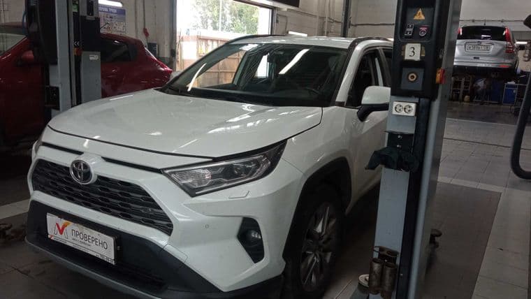 Toyota RAV4, 2020