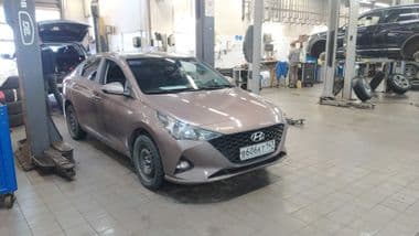 Hyundai Solaris 2021 года, 92 145 км - вид 2