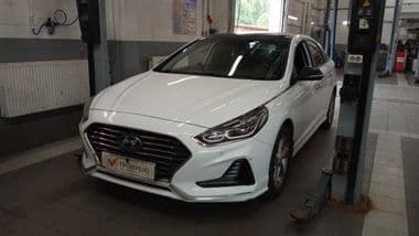 Hyundai Sonata 2019 года, 120 638 км - вид 1