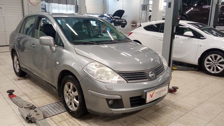 Nissan Tiida 2008 года, 159 132 км - вид 2