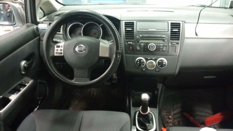 Nissan Tiida, 2008 - вид 4