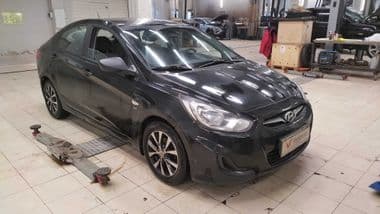 Hyundai Solaris 2013 года, 276 627 км - вид 2