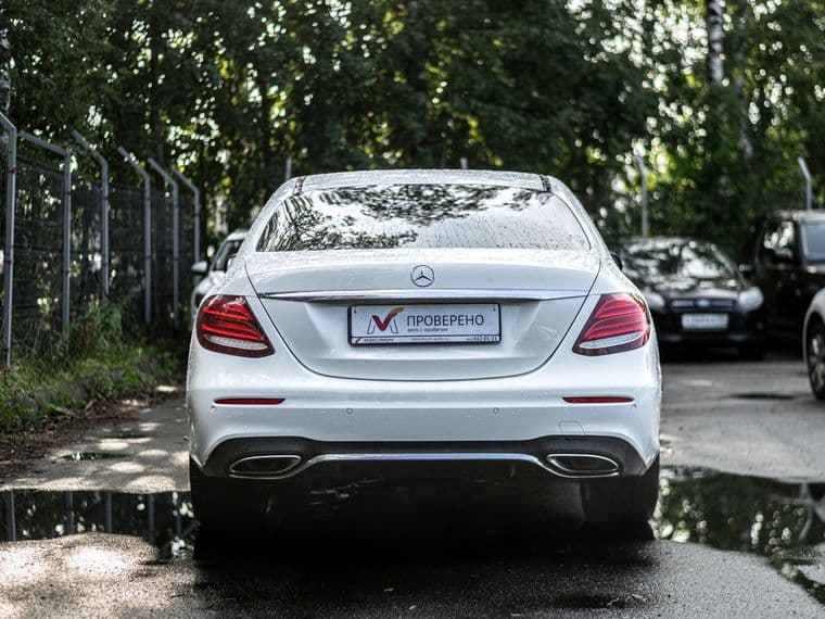 Mercedes-Benz E-класс, 2019 - вид 3