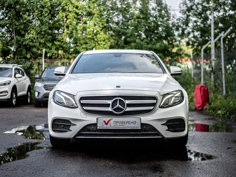 Mercedes-Benz E-класс, 2019 - вид 2