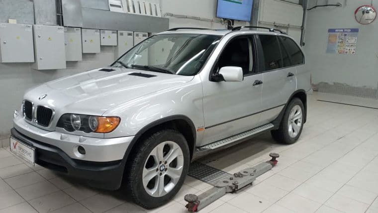 BMW X5, 2001