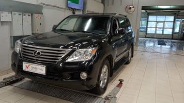 Lexus LX 2011 года, 376 492 км - вид 2