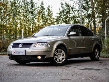 Volkswagen Passat 2004 года, 270 407 км - вид 1