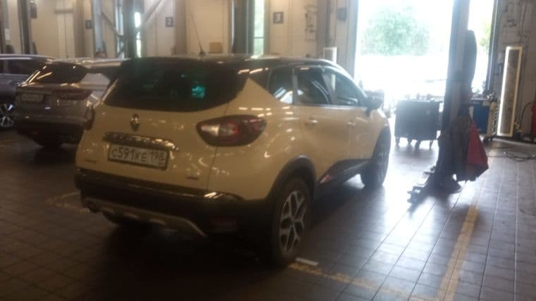 Renault Kaptur, 2017 - вид 2