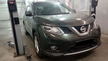 Nissan X-trail 2017 года, 169 600 км - вид 2