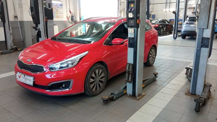 KIA Ceed 2017 года, 87 336 км - вид 1