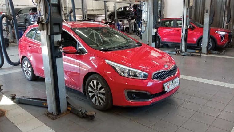 KIA Ceed 2017 года, 87 336 км - вид 2