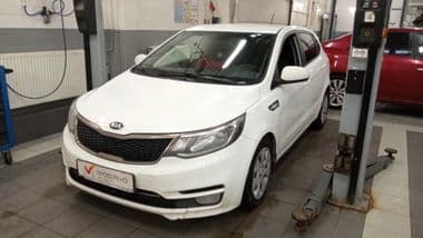 KIA Rio 2016 года, 234 000 км - вид 1