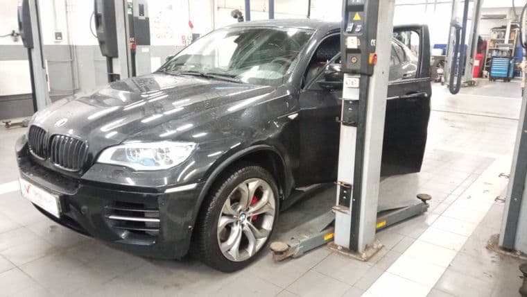 BMW X6 2013 года, 190 048 км - вид 1