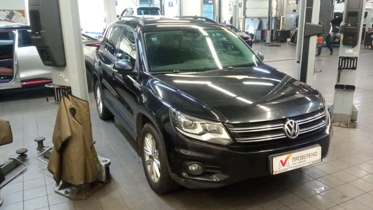 Volkswagen Tiguan, 2015 - вид 2