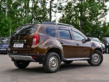 Renault Duster 2015 года, 170 536 км - вид 2
