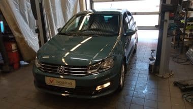 Volkswagen Polo 2020 года, 41 002 км - вид 2