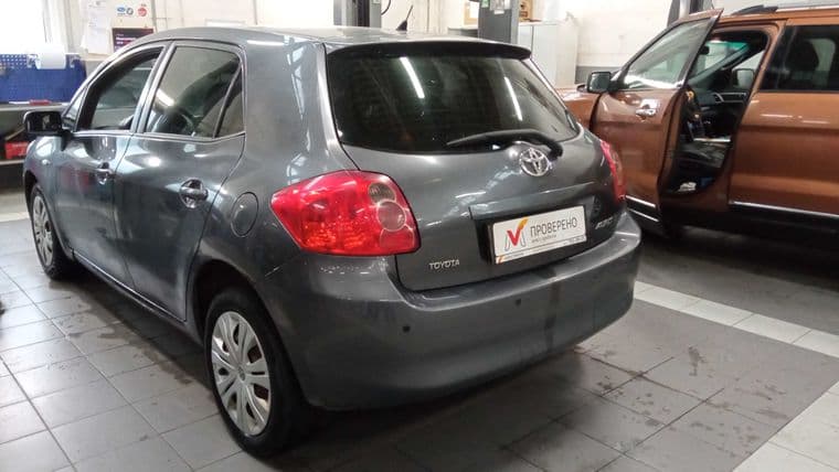 Toyota Auris, 2008 - вид 3
