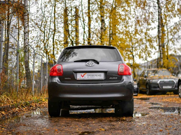 Toyota Auris, 2008 - вид 3