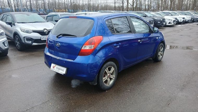 Hyundai i20, 2010 - вид 3