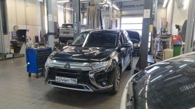 Mitsubishi Outlander 2018 года, 94 466 км - вид 1
