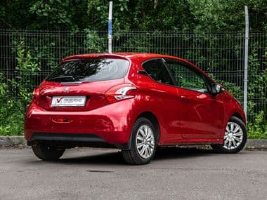 Peugeot 208 2013 года, 149 690 км - вид 2