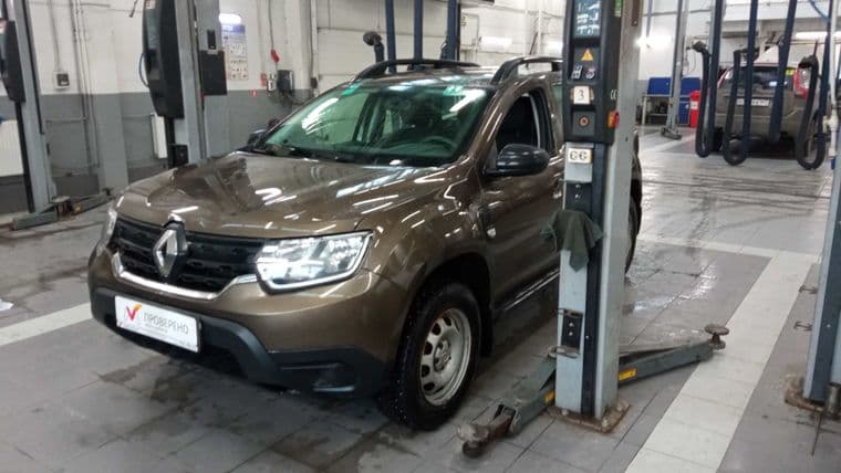 Renault Duster 2021 года, 141 946 км - вид 1