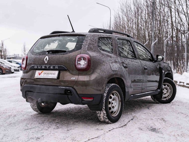 Renault Duster 2021 года, 141 946 км - вид 2