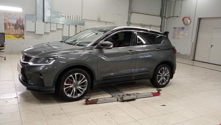 Geely Coolray 2023 года, 35 107 км - вид 1