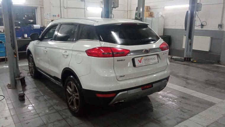 Geely Atlas, 2018 - вид 3