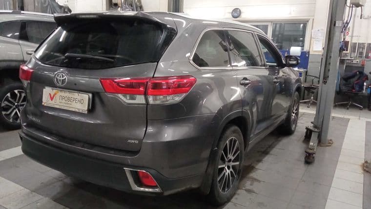 Toyota Highlander, 2018 - вид 2